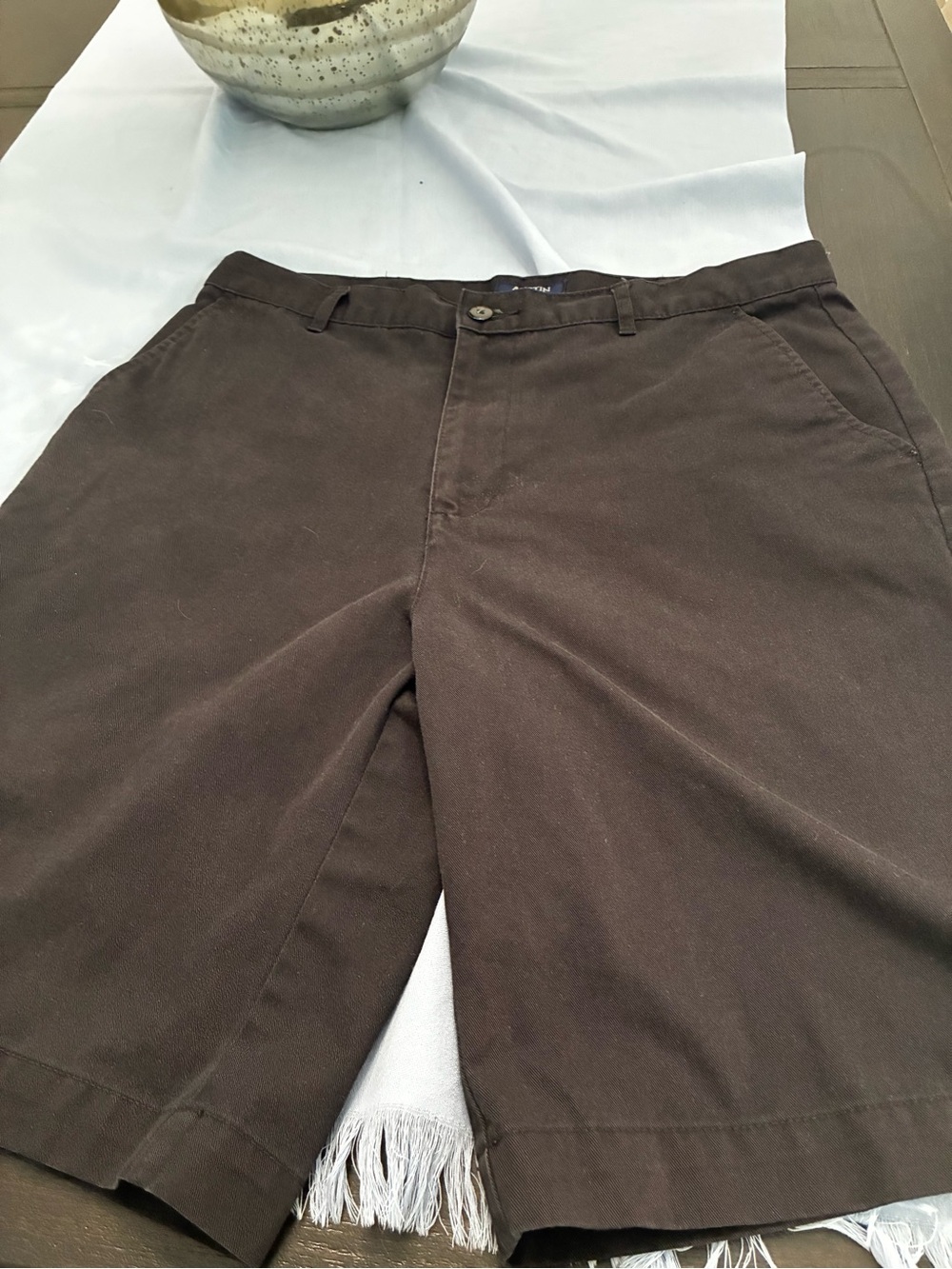 Men’s Black Austin Clothing Co. shorts size 36